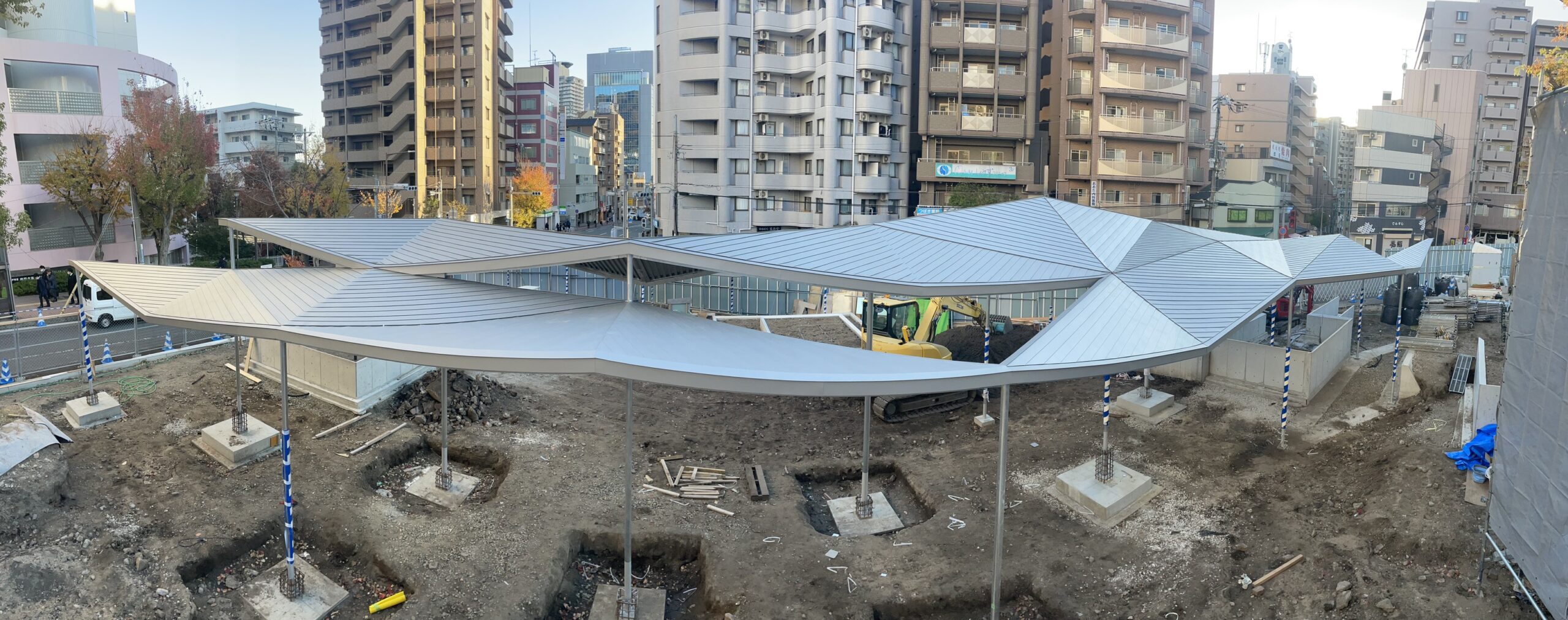大型屋根工事の施工写真
